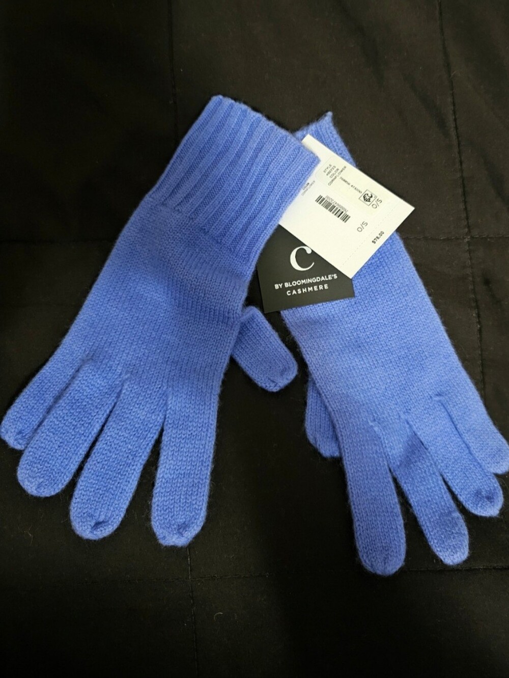 NWT C by Bloomingdales 100% Cashmere Gloves Cornflower Blue $78